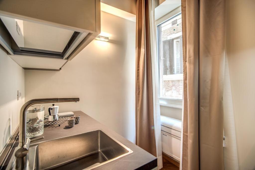 Maison Del Colosseo Apartment Rom